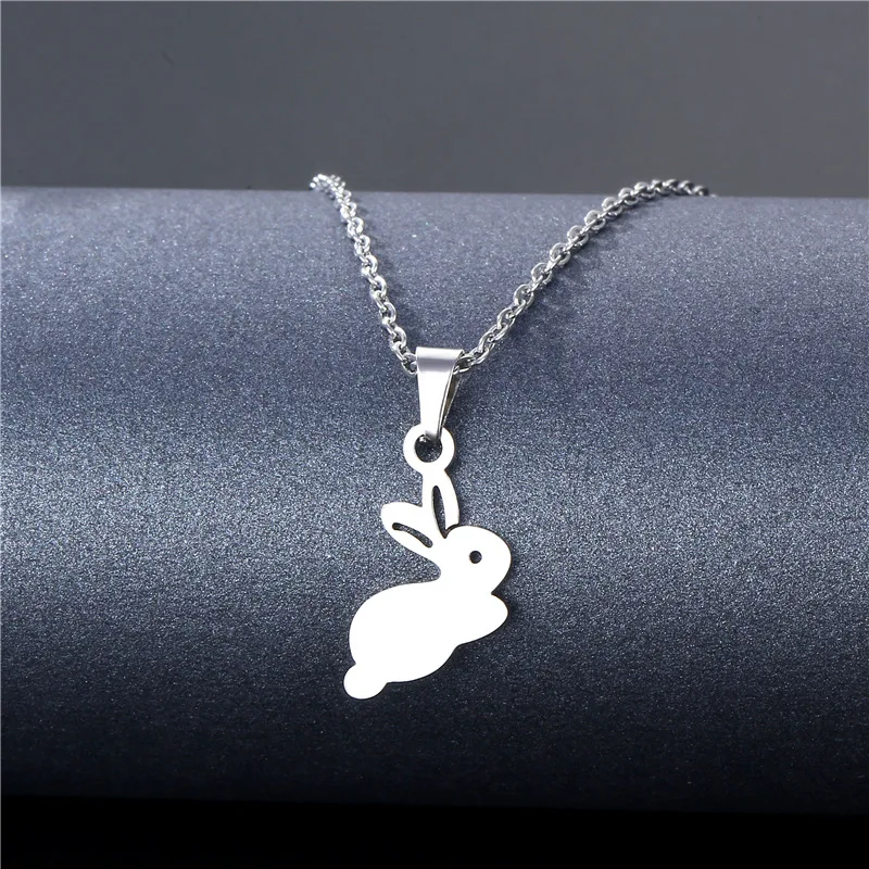 

Cute Little White Rabbit Necklace Harajuku Wind Jumping Di Hip Hop Street Rabbit Lady Necklace Retro Ins Soil Cool Pendant