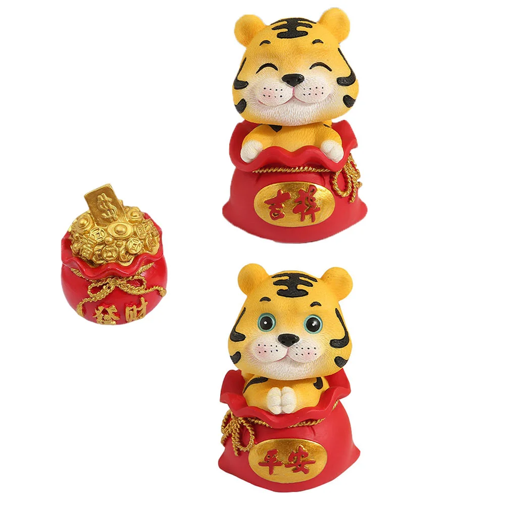 

3PCS Creative Resin Tiger Crafts Decor Chic Tiger Year Tiger Ornament Car Ornament