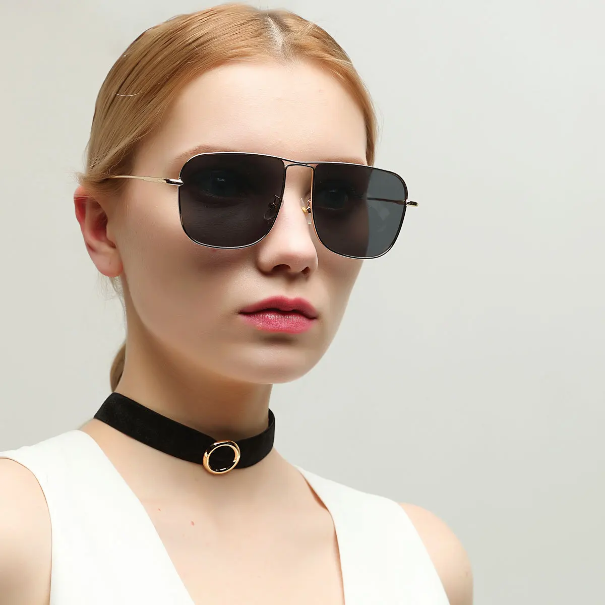 

Бесплатная доставка 2021 металлические солнцезащитные очки женские популярные в Европе и США новые очки для мужчин Ретро Уличная фотография