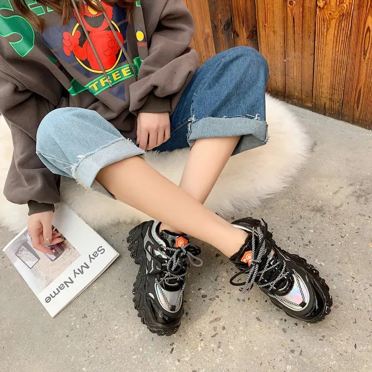 Женские кроссовки на толстой подошве Fujin повседневные парусиновые с