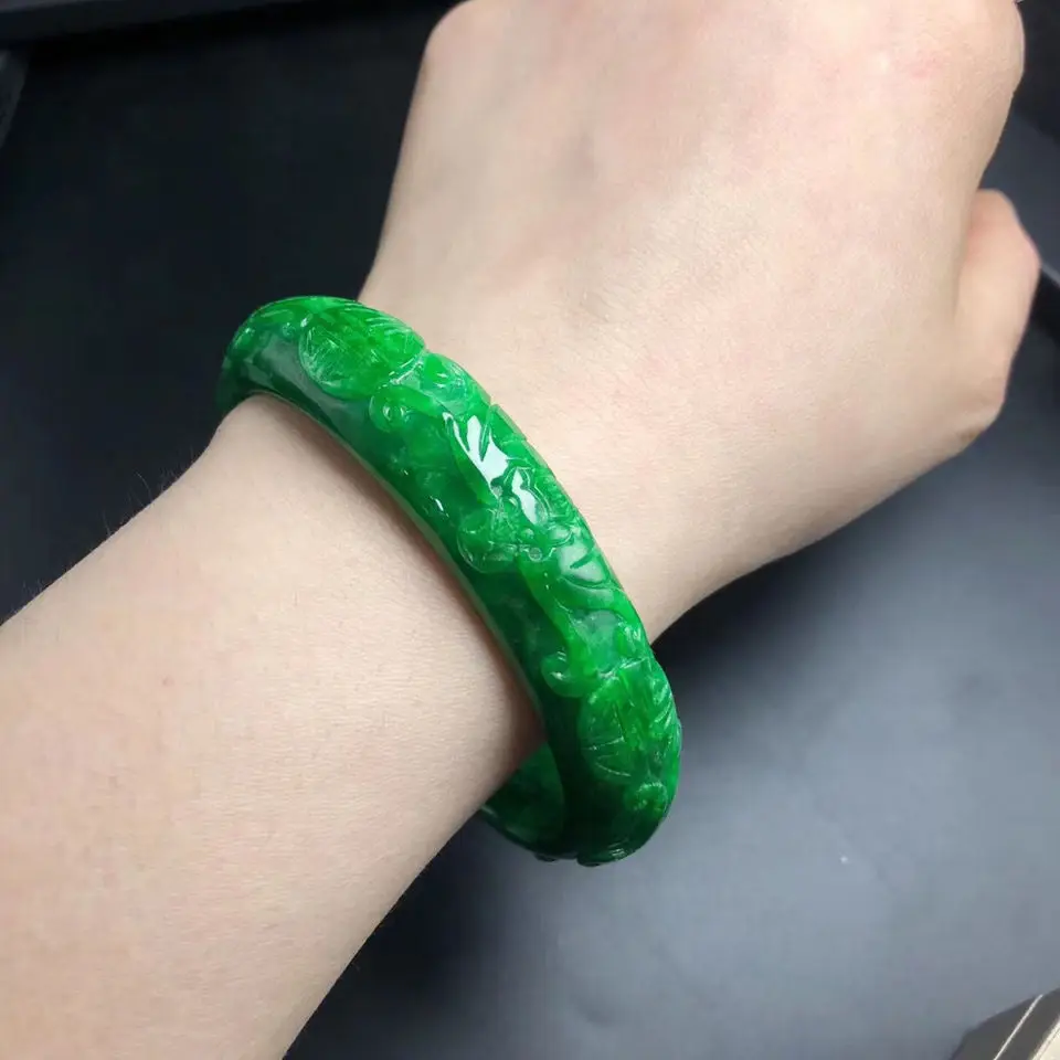 Браслеты женские из натурального янманского изумрудно-зеленого нефрита с резным