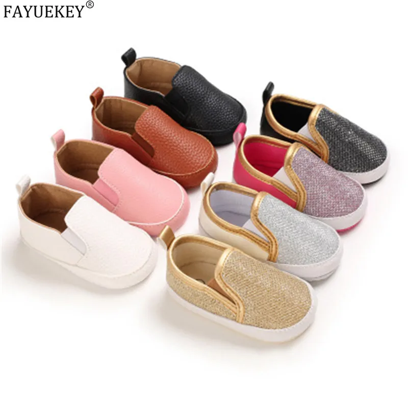 

Новинка 2020 года; Повседневная обувь для маленьких мальчиков и девочек с мягкой подошвой; Нескользящая обувь для первых шагов; Однотонная об...