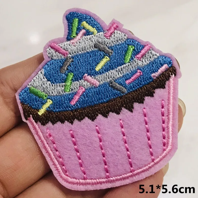 1 шт. нашивки с вышивкой пирожных для футболок аппликации в полоску одежда