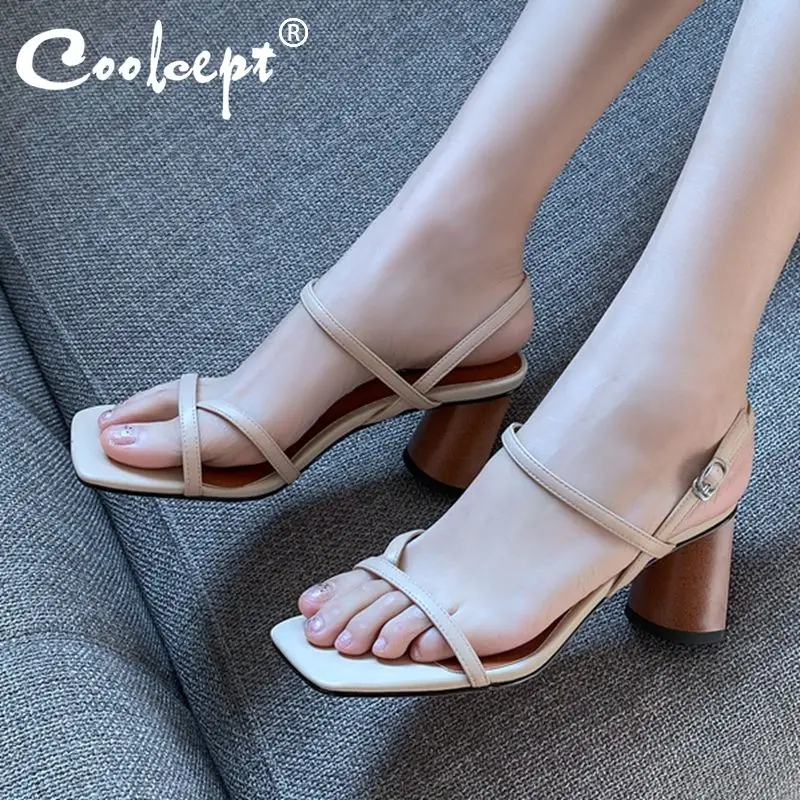 

RIZABINA/женские модные сандалии; обувь на толстом каблуке с металлической пряжкой; женская однотонная Летняя обувь из натуральной кожи с квадр...