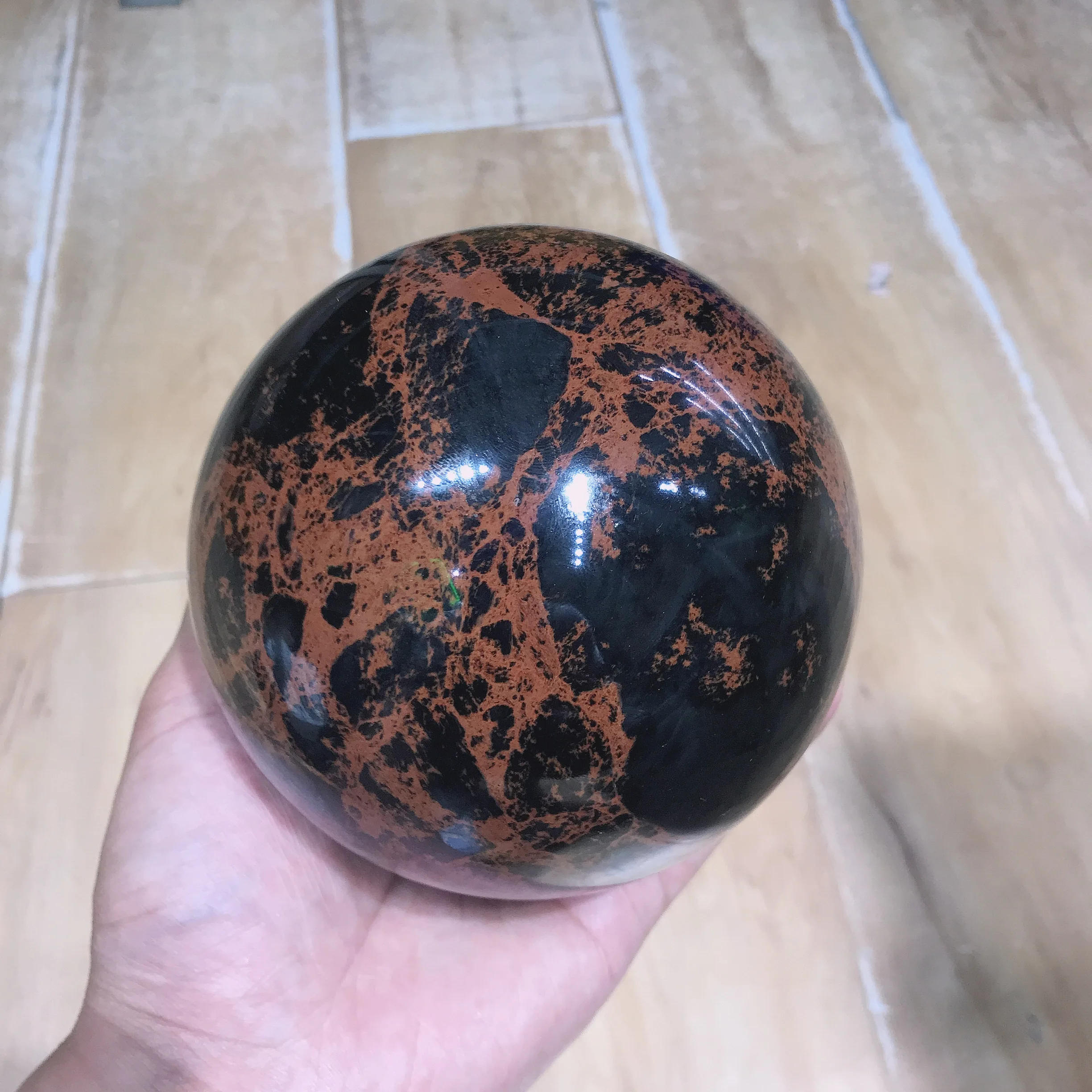 

Natural Red Quartz Crystal Obsidian Ball Crystal Energy Healing Stone Room Home Accessory Aquarium Decoration