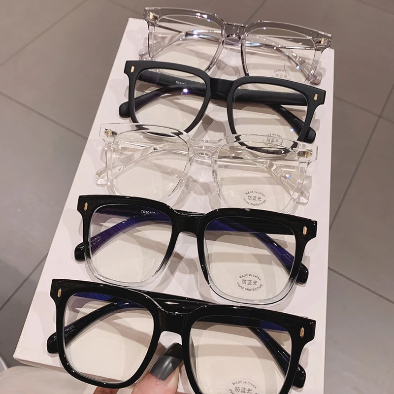 

Anti-blue Light Black Gray Square Eyeglasses For Women Vintage Fashion Brand Rivet Computer Myopia Glasses Frame Men Clear Shade