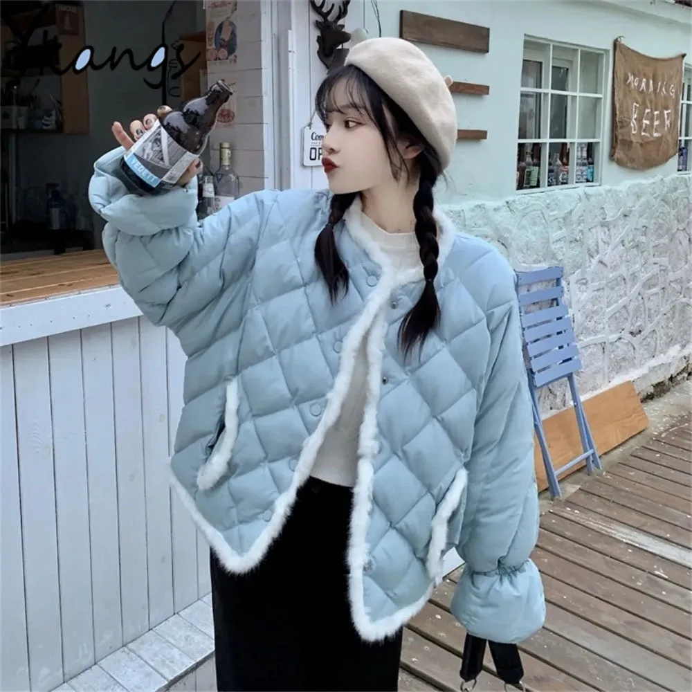 Плюшевое Стеганое пальто в клетку с расклешенными рукавами милое хлопковое