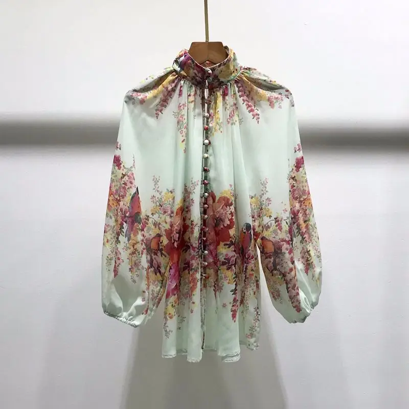 Summer 2021 latest two-piece suit lantern sleeve high collar floral print single-breasted blouse + floral shorts suit female