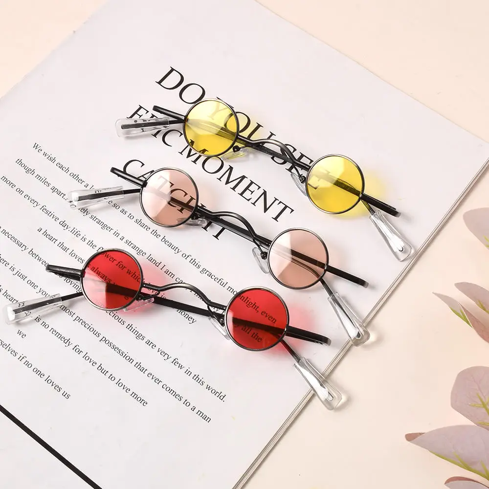 

Retro Mini Sunglasses Round Women Men Metal Frame Gold Black Red Small Round Framed Sun Glasses Eye Care Fashion Eyewear Unisex