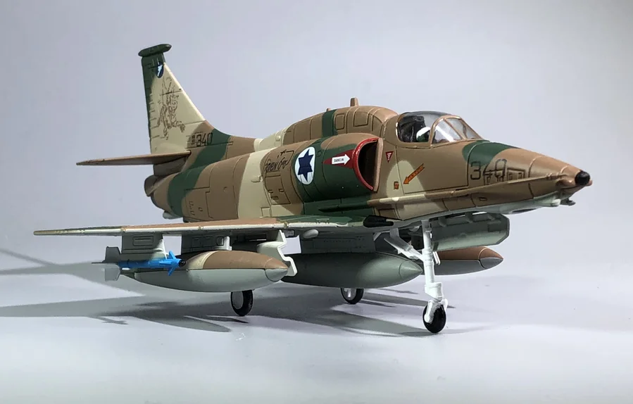 Модель WLTK из Израиля IAF A-4M Skyhawk Fighter 1/72 литые под давлением |