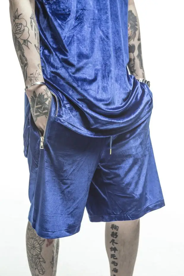 

Kanye West Velvet Men Zipper Pockets Loose Casual Shorts Drawstring Oversize Knee Length Pants Streetwear Plus Size