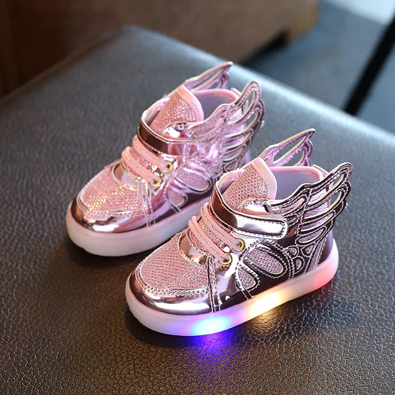 

Светящиеся кроссовки, детская обувь для мальчиков и девочек, светодиодная обувь, детская спортивная обувь с мигающими огнями, светящиеся блестящие повседневные ботинки на плоской подошве с крыльями, 2019
