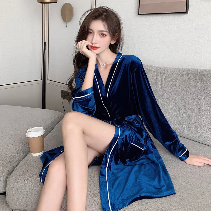 

Women Casual Bride Bridesmaid Wedding Robe Long Sleeve Velour 2021 New Bathrobe Gown Intimate Lingerie Blue Sleepwear Nightgown