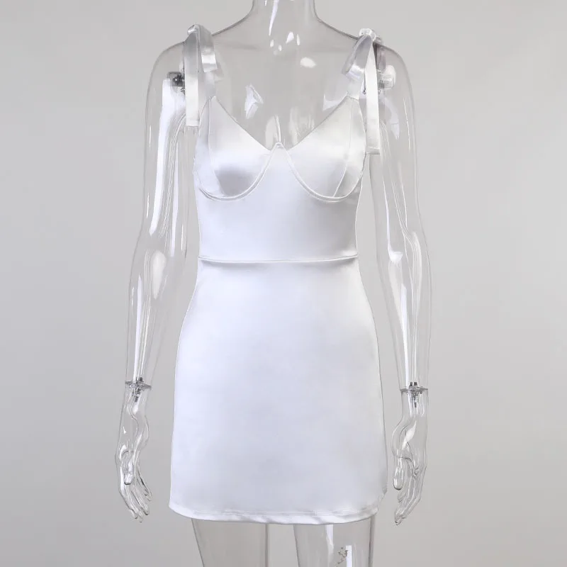 

2021 European And American Summer New Sexy V-Neck Breast Enhancement Strap Dress Slim Temperament Strap Retro Skirt Girl