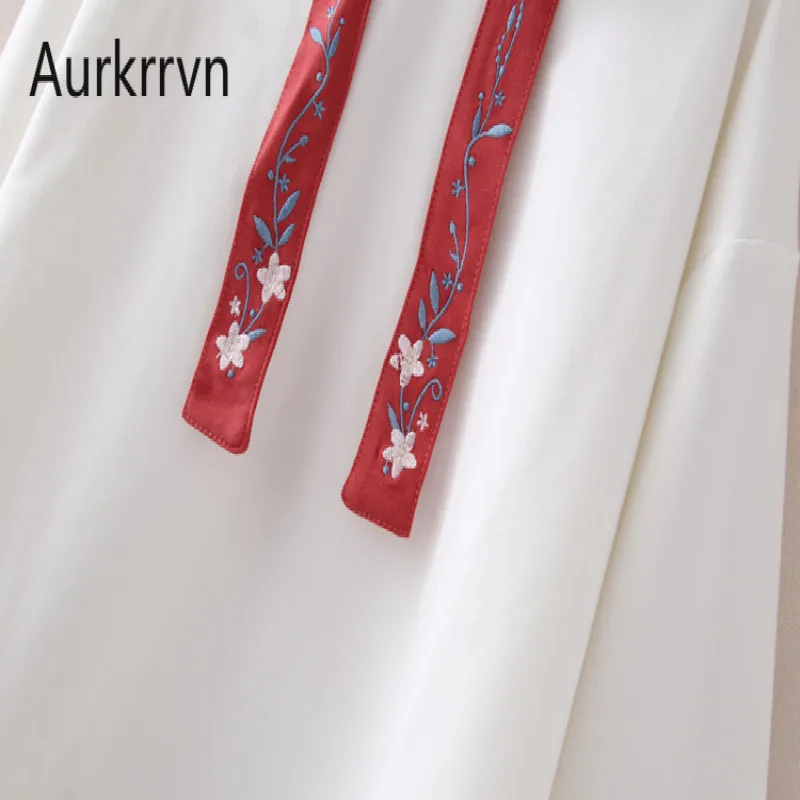 

Aurkrrvn Japanese Floral Embroidery Long Sleeve Hoodies Woman Autumn Harajuku Hoodies Teenager 2020 Pullovers Kawaii Women Hoody