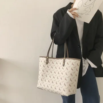 

Female Girls Fashion Summe Genuine Leather Women's Handbag Bag Crossbodybag LK-85