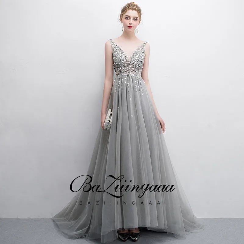 

Light Gray Prom Dresses Long 2021 V Neck Beading High Split Tulle Sweep Train Sleeveless Evening Gown A-Line Backless Vestido De