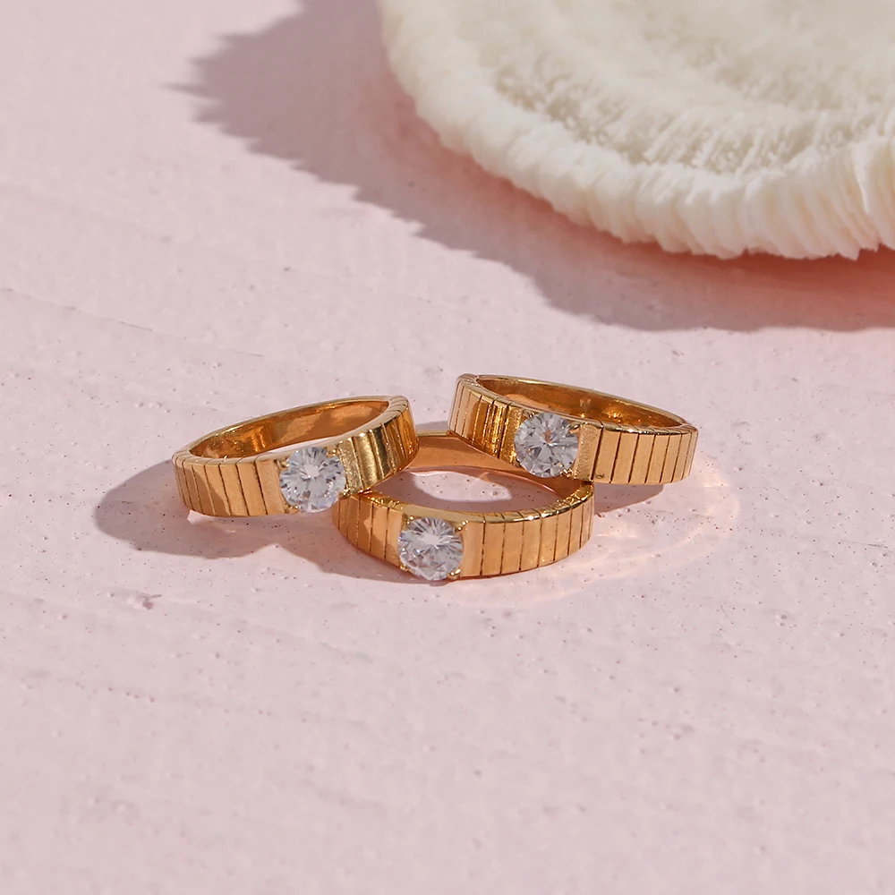

Hot Trendy AAA Zircon Stripe Stainless Steel Gold Plated Waterproof Tarnish Free Size 6 7 8 Weeding Gifts Rings For Women