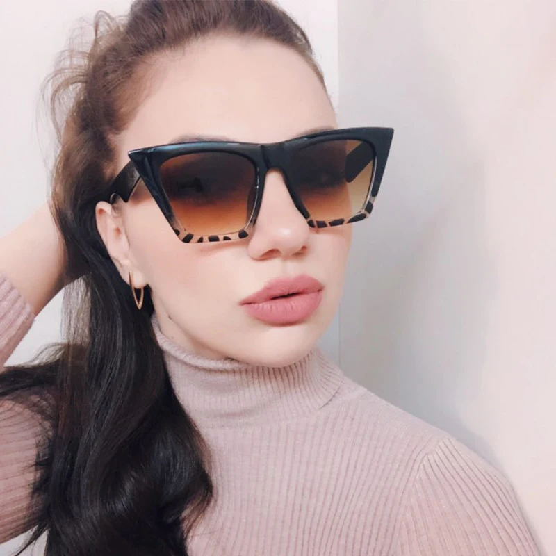 

Retro Trapezoid Sunglasses Vintage Oversized Cat Eye Eyewear Shades for Women 90s 80s Aesthetic Sun Glasses