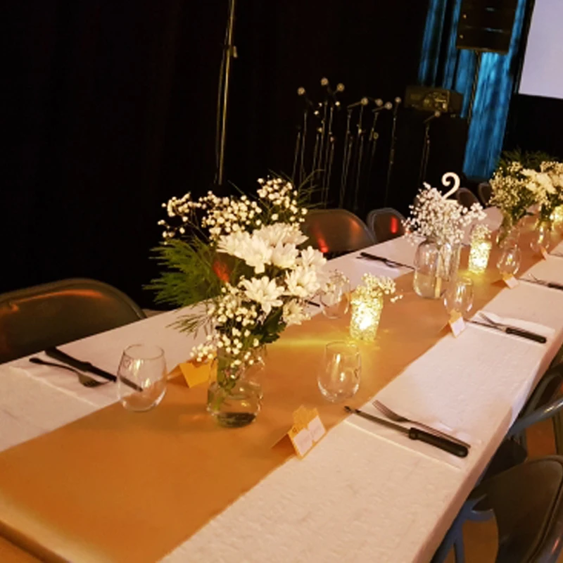 

Pure Color Satin Table Runners Table Decoration For Hotel Restaurant Wedding Party Christmas Home Textile Decor Table Runners