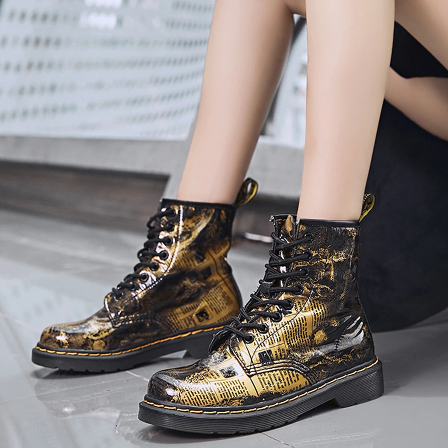 Ботинки с принтом женские ботильоны для женщин на танкетке элегантные кожаные