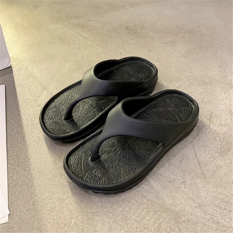 JIANBUDAN New Thick Sole Flip Flops EVA Comfortable Women's slippers Outdoor Fashion Slides Unisex Couple Beach shoes slippers