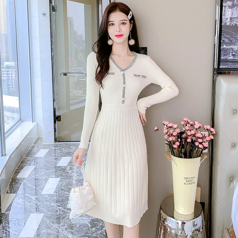 

Autumn Winter Korean Beaded Knitted Runway Sweater Dress Women's Slim V-Neck Elegant Pleated Dress Vestidos