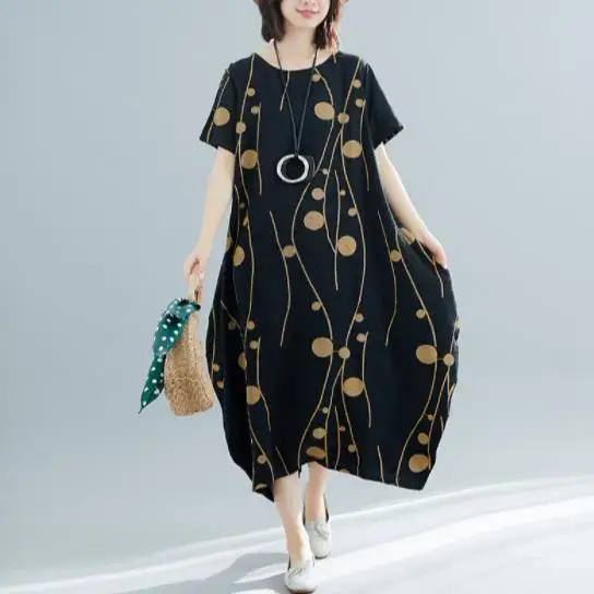 Женское длинное платье свободного покроя белое шифоновое с винтажным принтом и