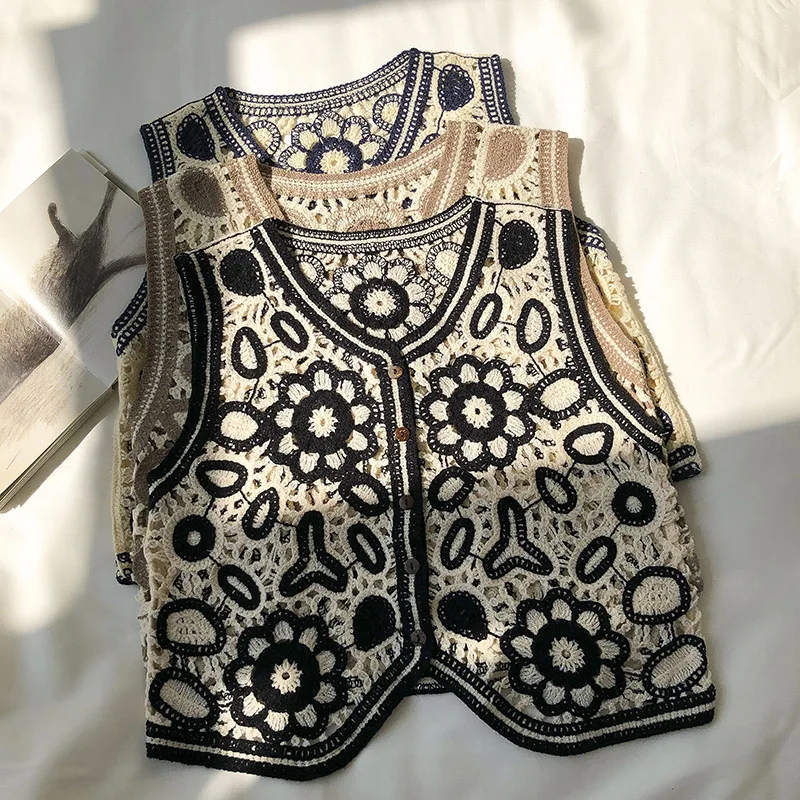 

3-color Short Knitted Waistcoat Vest Jacket Female Autumn and Winter Japanese Retro Hollow Floral V-neck Fashion Vest Vest Tops