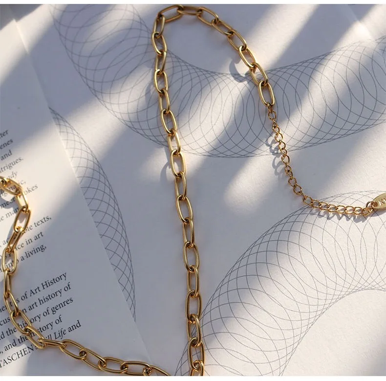 Цепочка с подвеской в виде букв из нержавеющей стали