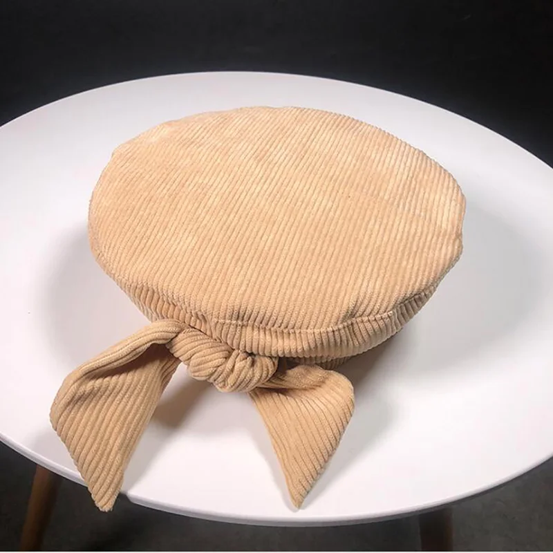 Женский осенне-зимний однотонный вельветовый берет в стиле ретро с бантом |