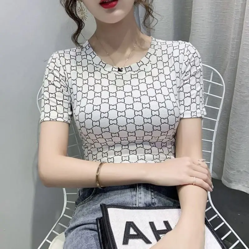 

2020 summer new net red super fire top Hong Kong style round neck short sleeve T-shirt women's wear