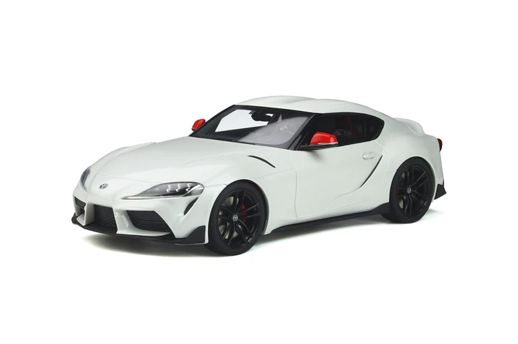 

Автомобиль GT Spirit 1:18 TOYOTA SUPRA GR FUJI SPEEDWAY EDITION, белый, из смолы 2020