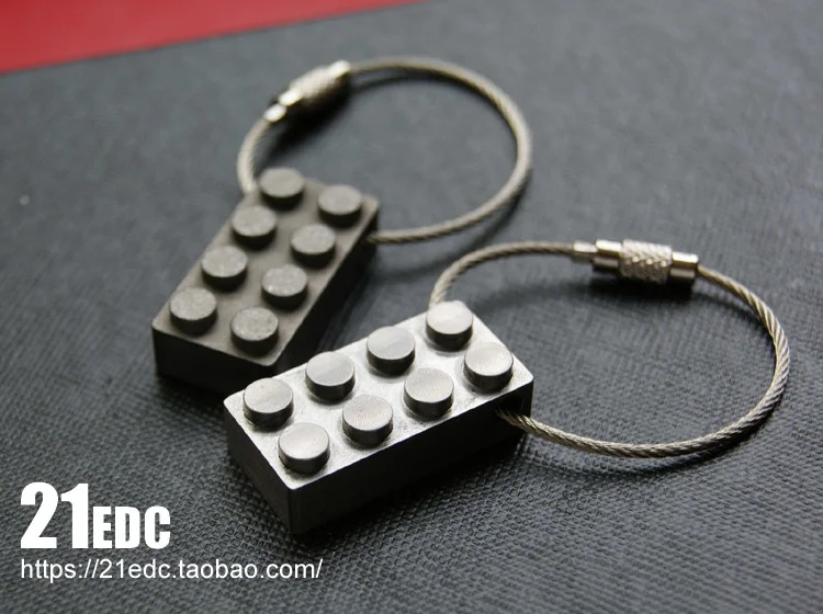 

Конструктор «сделай сам» из титанового сплава, 2x4