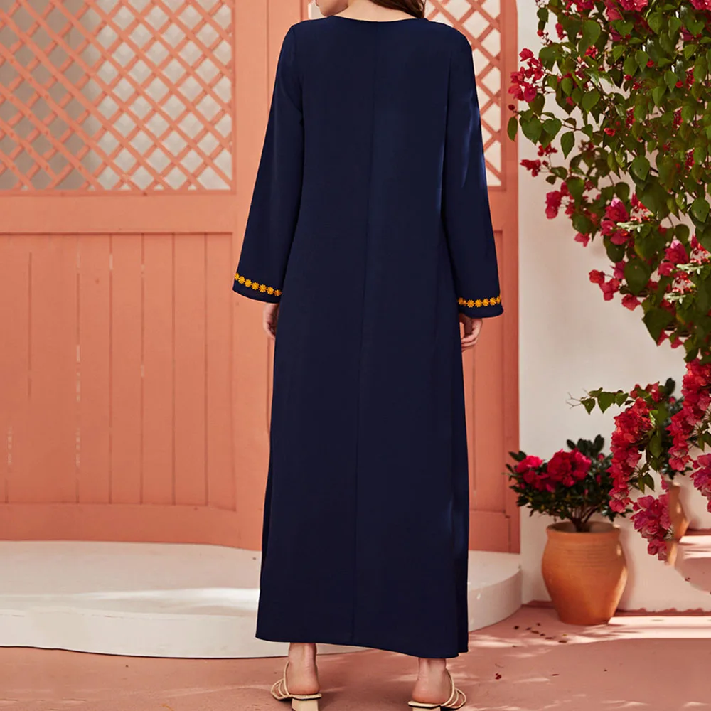 

Fashion Simplicity 2021 Summer Muslim Women's Dress Loose Casual Temperament Oversize Indie Embroidery Round Neck Long Sleeve