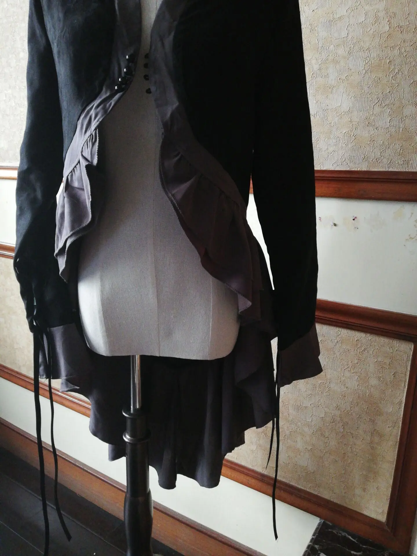 

Medieval Victorian Steampunk Jacket Women Halloween Vintage Long Sleeve Sexy Tops Renaissance Overcoat Gothic Cosplay Costumes