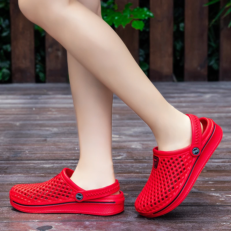 

PULOMIES Summer Men and Women Sandals Men Slippers Casual Home Slippers Quick Dry Hole Clogs Couple Garden Shoes Beach Sandals