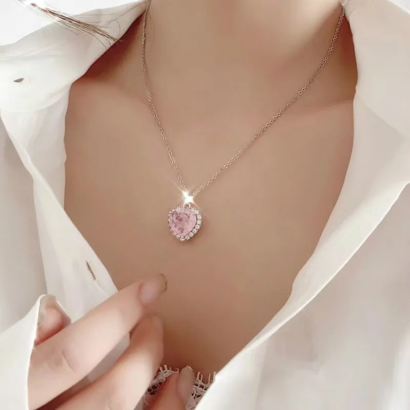 

2021 Korean Version New Exquisite Ice Flower Pink Love Clavicle Chain Necklace Fashion Temperament Simple Versatile Necklace