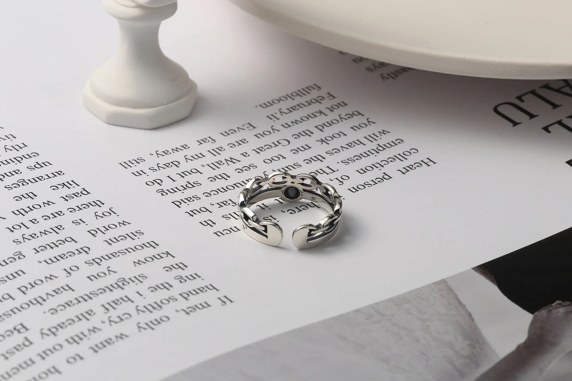 

BinYu intage Ancient Silver Color Happy Smiling Face Open Rings For Women Punk Hip Hop Adjustable Ring Fashion Jewelry Best Gift
