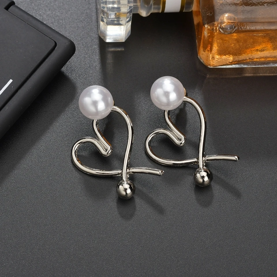 Серьги с жемчугом, Женские Ювелирные изделия, элегантные милые модные золотые серьги, подарок подруге, в форме сердца, с цветком, полые, скрученные линии, серьги