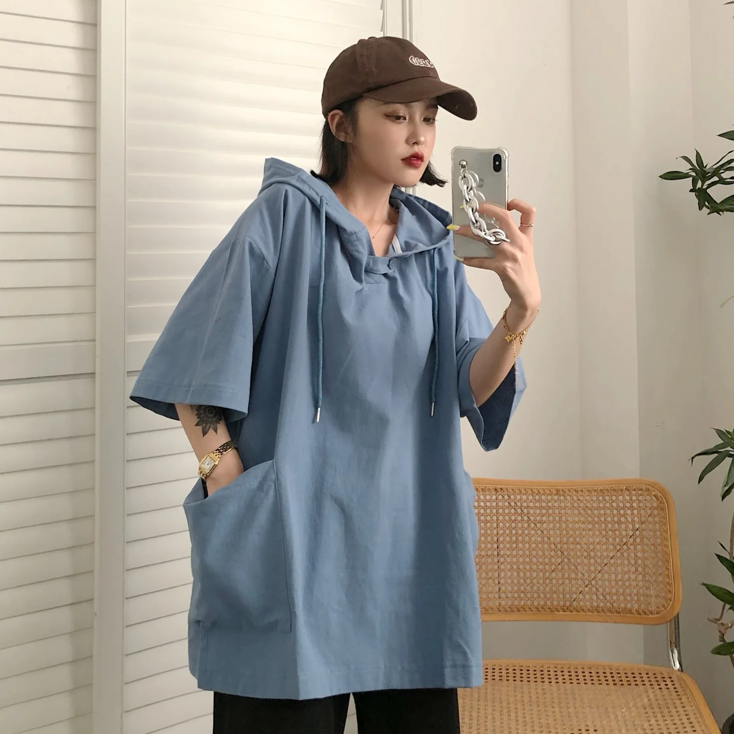 

Small sweater, tooling T-shirt, women's loose and versatile summer 2021 new niche design sense pocket compassionate shirt