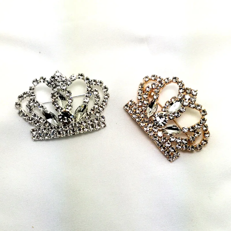 Броши Стразы серебряного цвета с подвеской в виде короны булавка модное