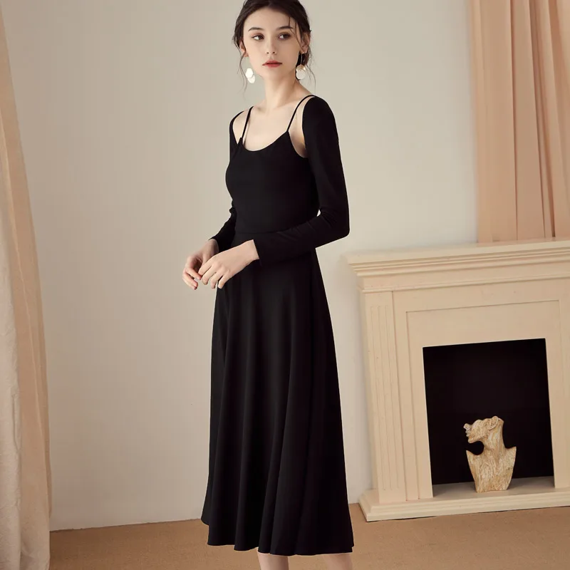 Женское офисное платье Max Spri черное однотонное ТРАПЕЦИЕВИДНОЕ ПЛАТЬЕ до