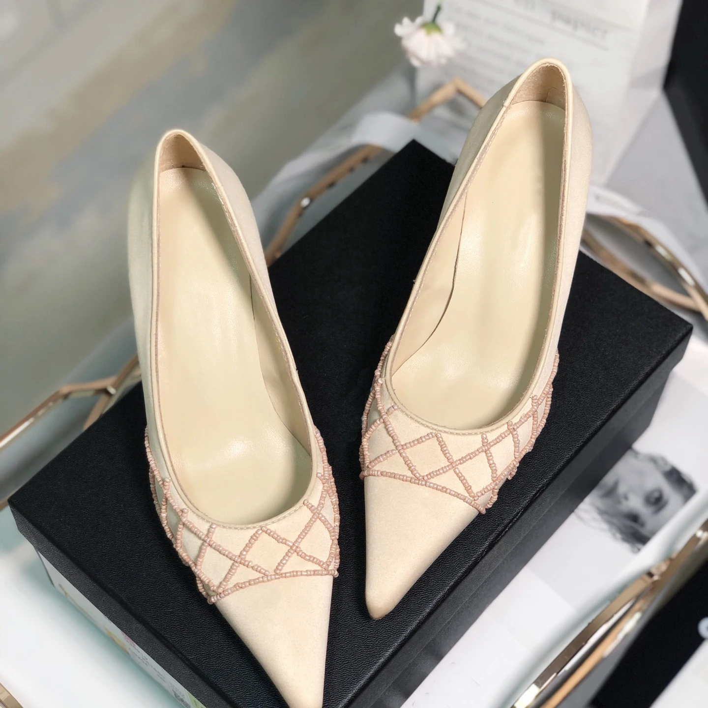 

kmeioo elegant women shoes pearl pumps pointed toe high heels 6.5cm shallow wedding shoes string beads stiletto for ladies