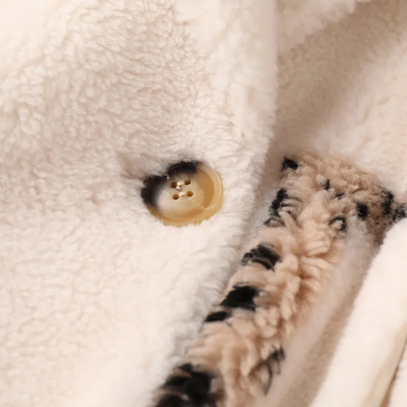 New Style Beige Female Granular Velvet Winter Warm Wool Fall Coat Turn-Down Collar Leopard Mid-Length Stitching Coats Women