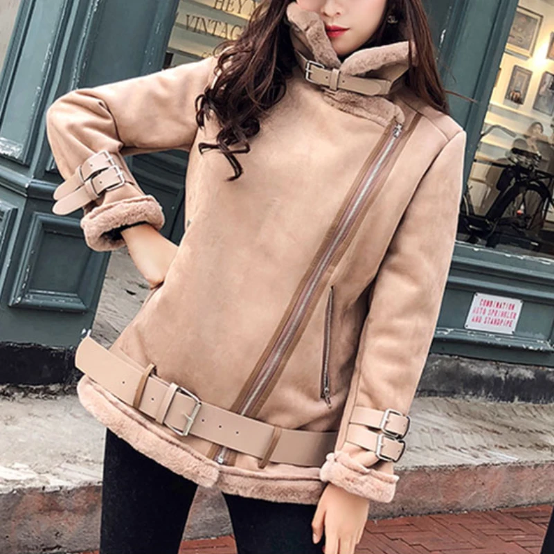 

Осень/Зима 2021 Новое утолщенное замшевое меховое цельнокроеное короткое пальто Женская байкерская куртка с хлопковой подкладкой из ягненка