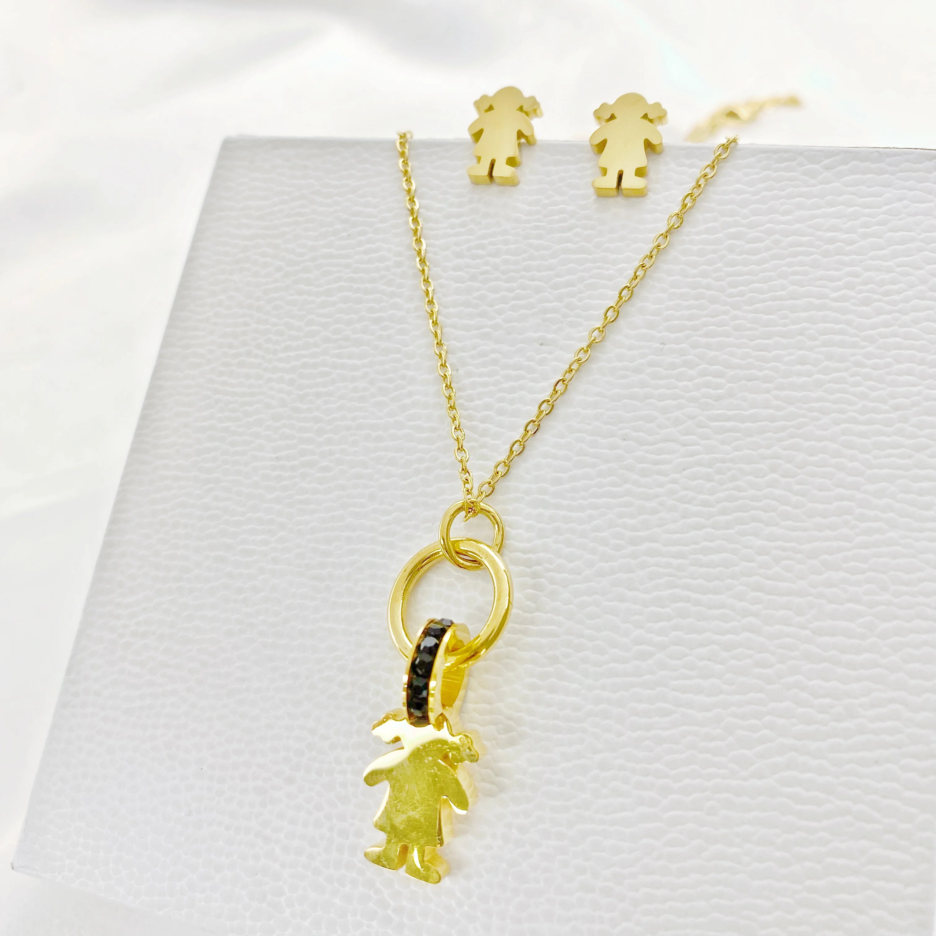 

Cute Custom Logo Mi Mama Little Girl Family Pendant Necklace Stainless Steel Charms Necklace For Kids Gift