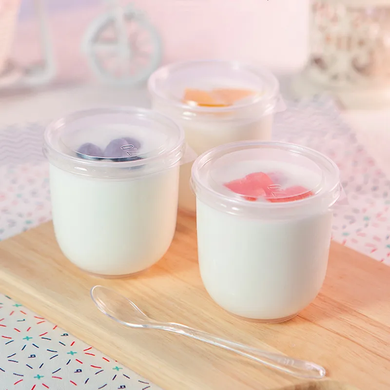 

50pcs Disposable Bake Cup Round Mousse Cup Pudding Jelly Tiramisu Dessert Transparent Cup 200ml Yogurt Plastic Cups With Cover