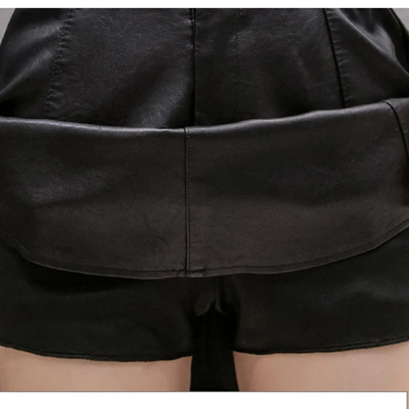 

Vintage Fashion High Waist Wide Leg Shorts 2020 Autumn Winter Black PU Leather Shorts Women Plus Size Casual Ladies Shorts Femme