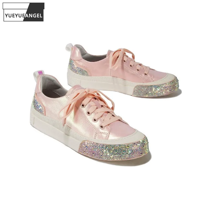 

Кроссовки женские из натуральной воловьей кожи, повседневные туфли на плоской платформе, со шнуровкой, блестящие, со стразами, модная Уличн...